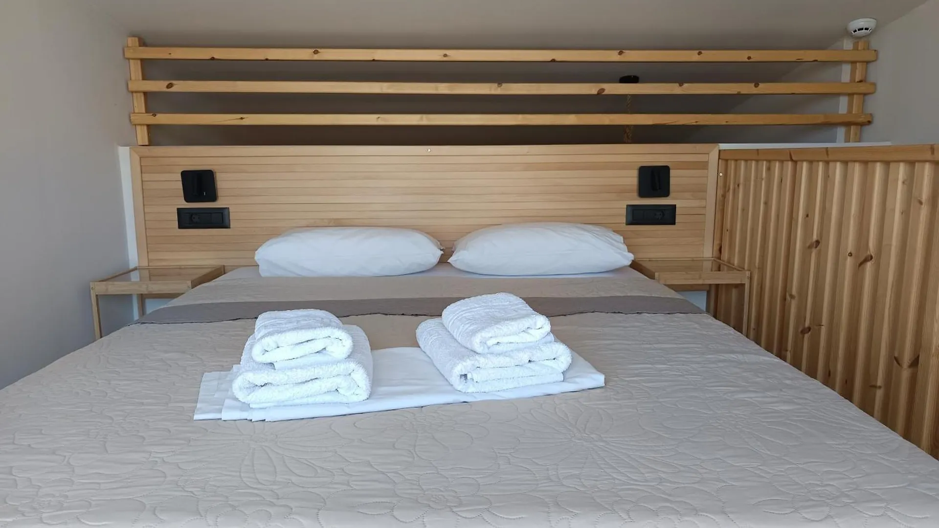 Hotel Blueleaf Stavros