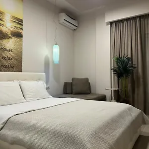  Aparthotel Cross Plaza