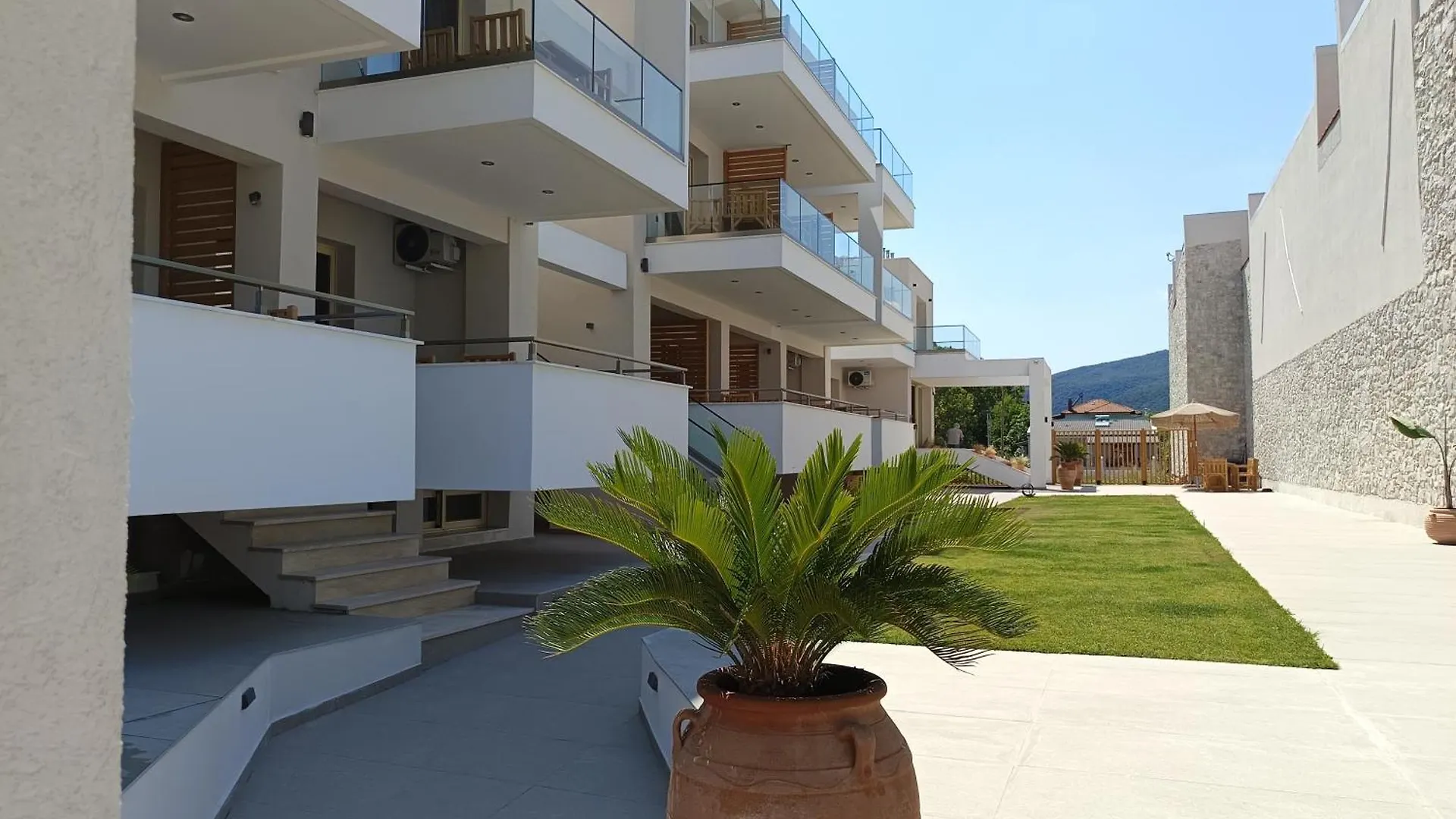 Blueleaf Hotel Stavros   Stavros (Thessaloniki)