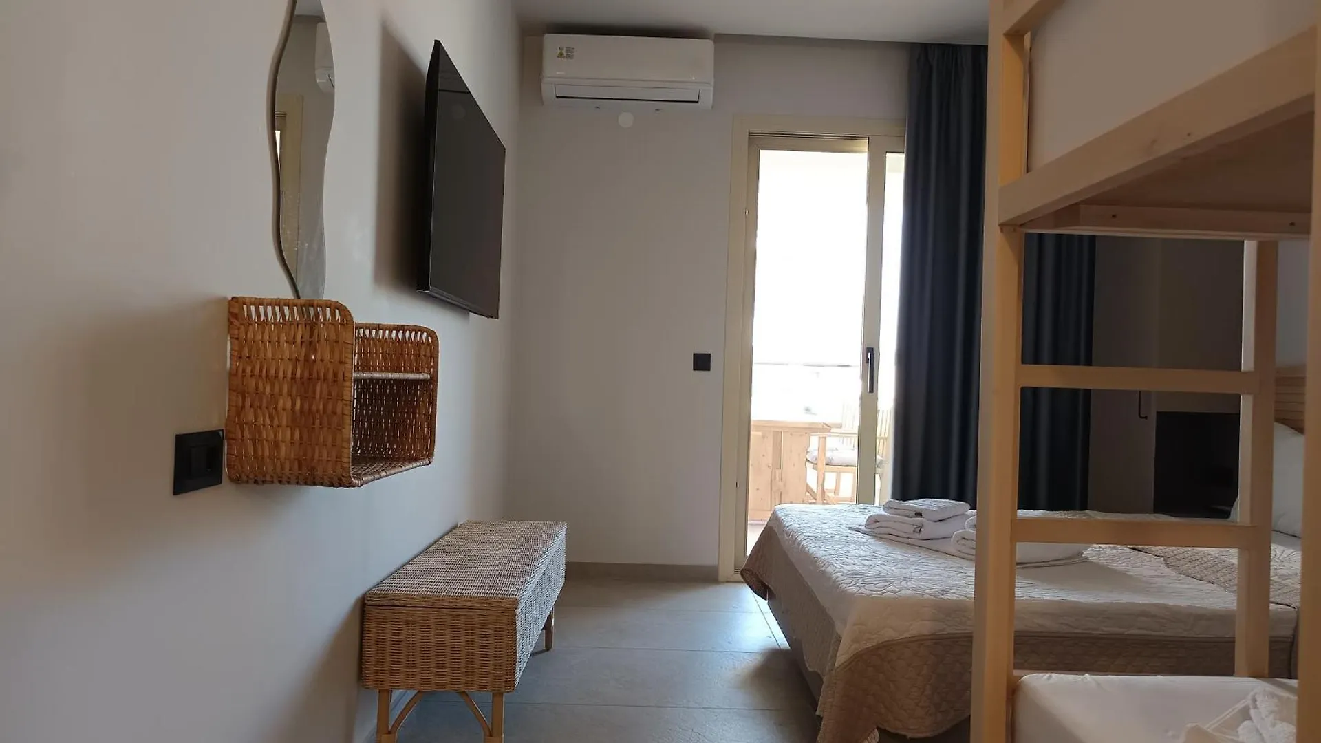 Blueleaf Hotel Stavros  0*, Stavros (Thessaloniki)