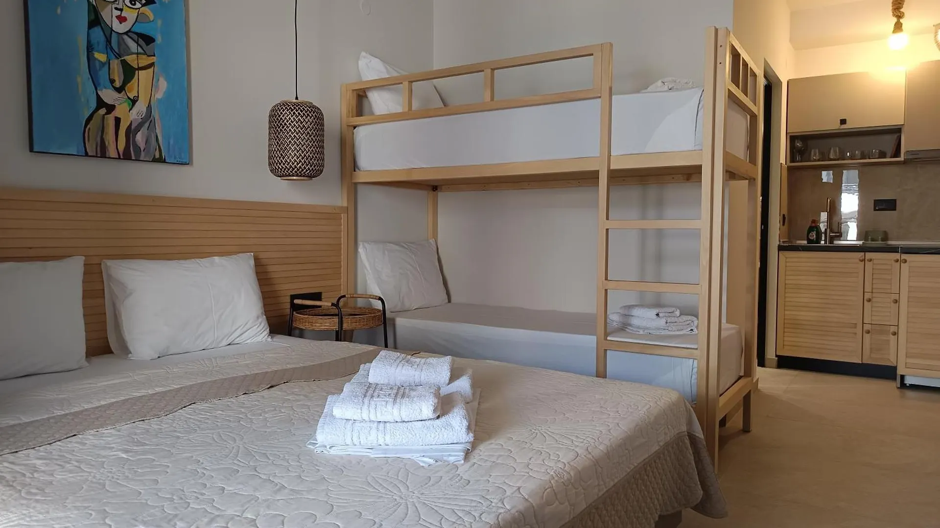 Blueleaf Hotel Stavros